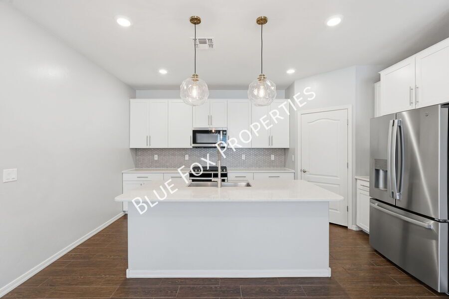 8670 North Genoa Court property image