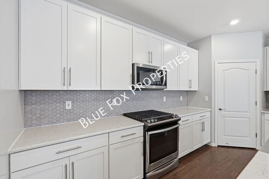 8670 North Genoa Court property image