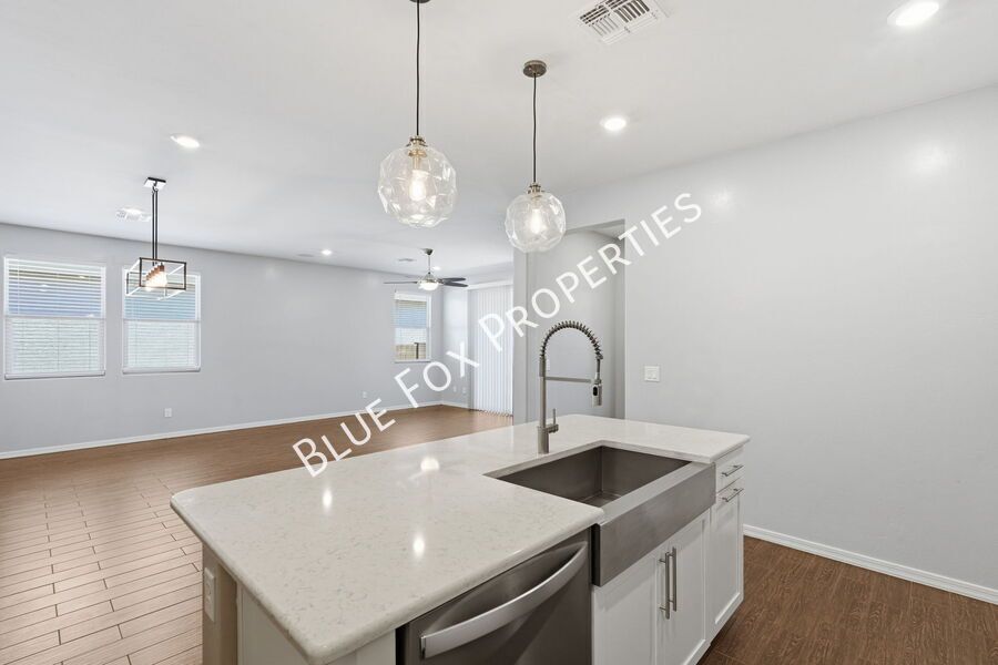 8670 North Genoa Court property image