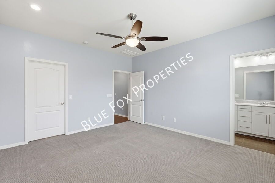 8670 North Genoa Court property image