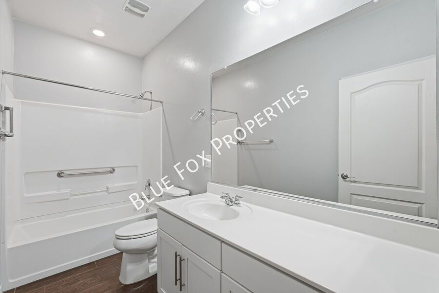8670 North Genoa Court property image