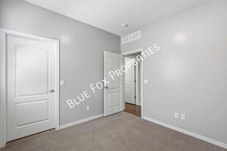 8670 North Genoa Court property image