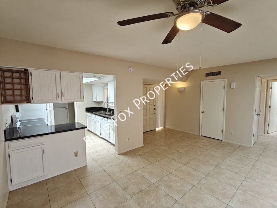 8305 N Midnight Way property image