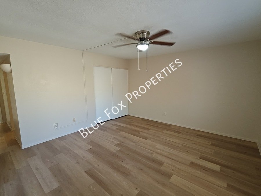 8305 N Midnight Way property image
