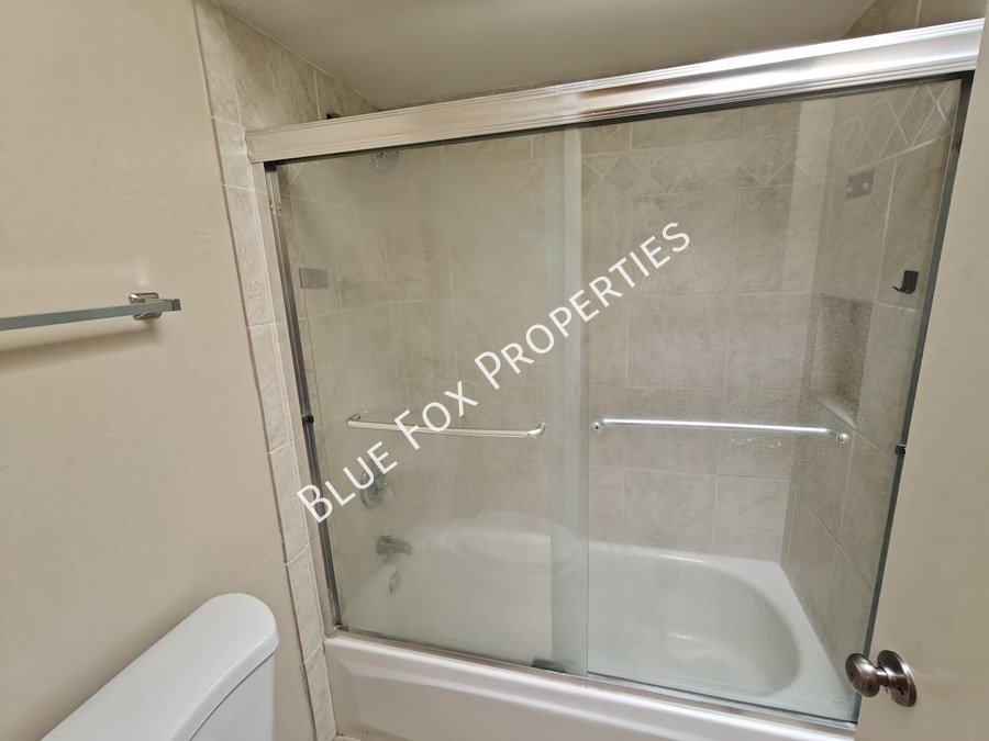 8305 N Midnight Way property image