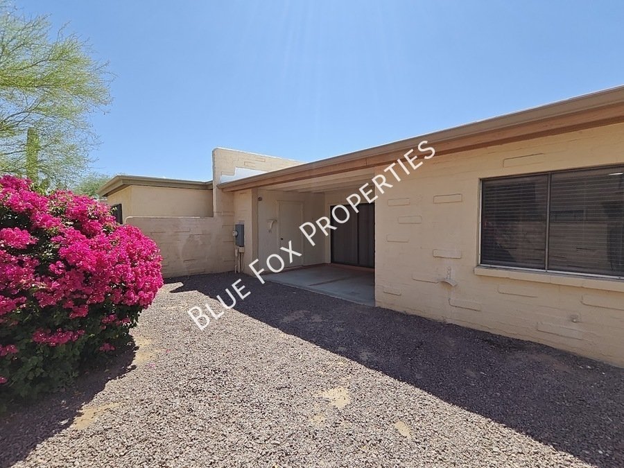 8305 N Midnight Way property image