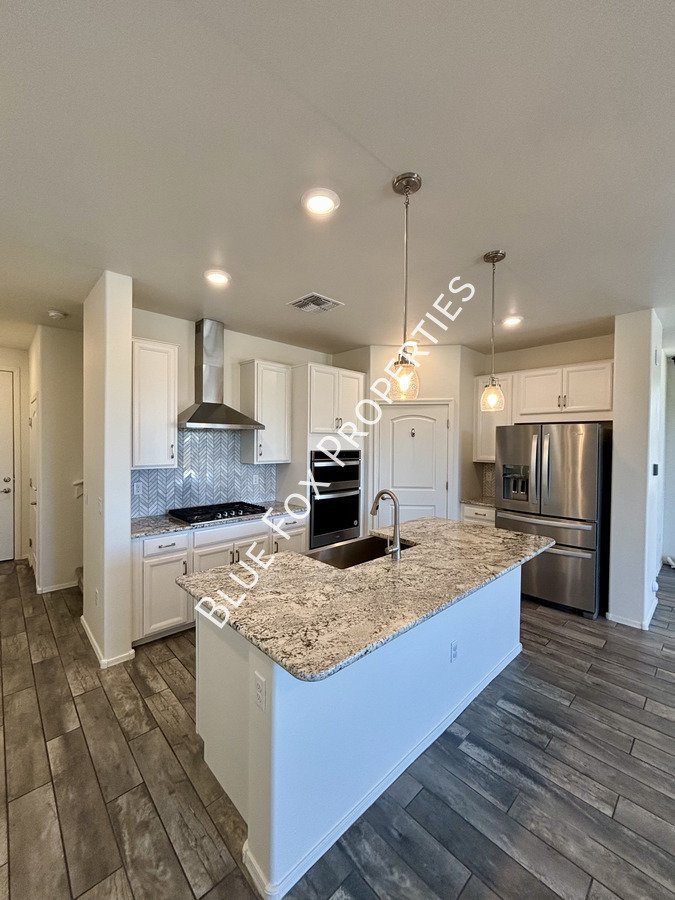 6217 North Saguaro Post Place property image