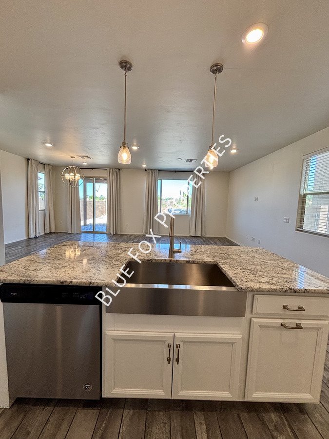 6217 North Saguaro Post Place property image