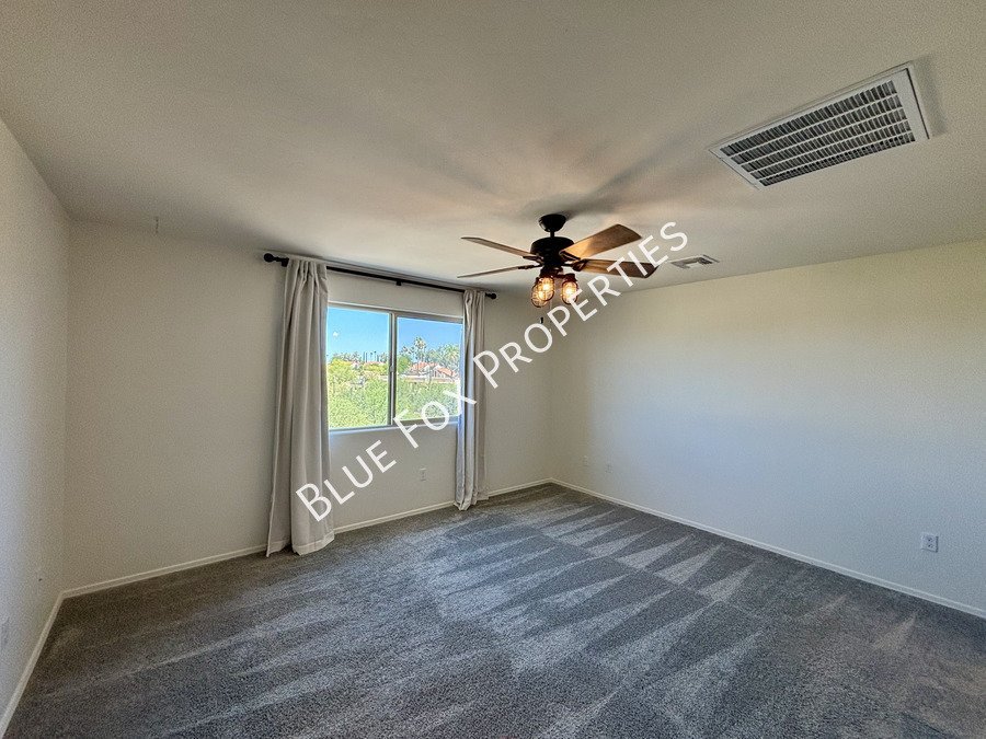 6217 North Saguaro Post Place property image