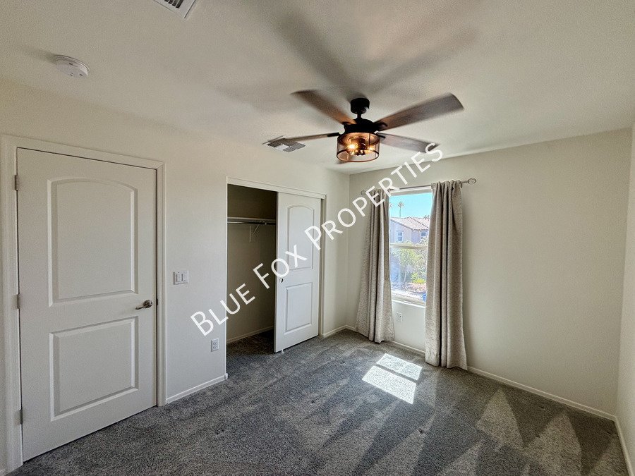 6217 North Saguaro Post Place property image