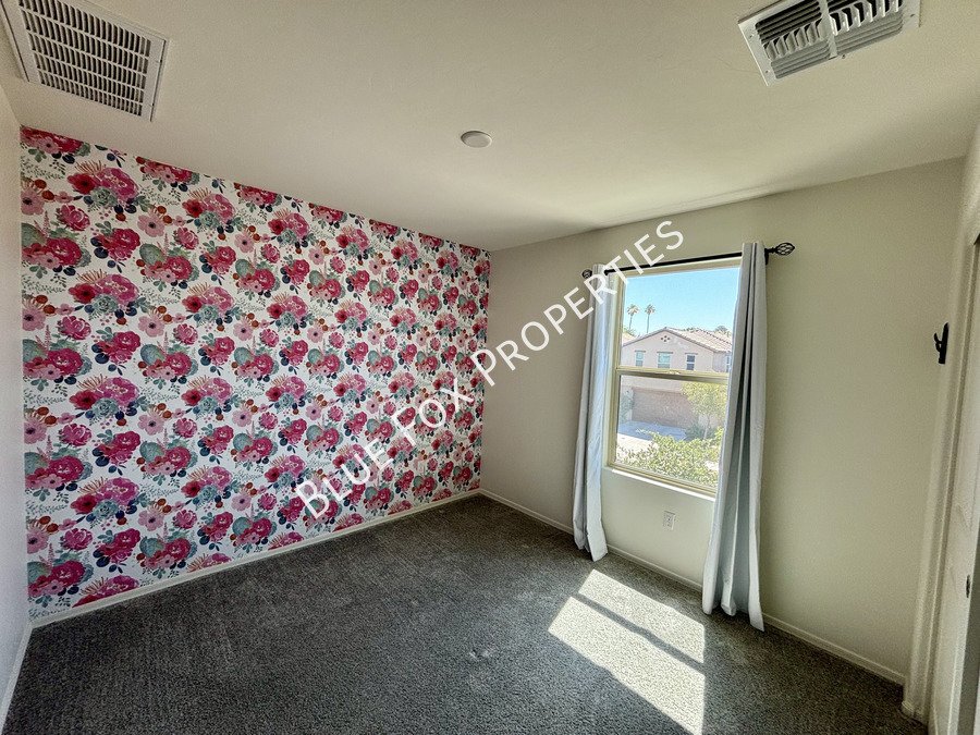 6217 North Saguaro Post Place property image