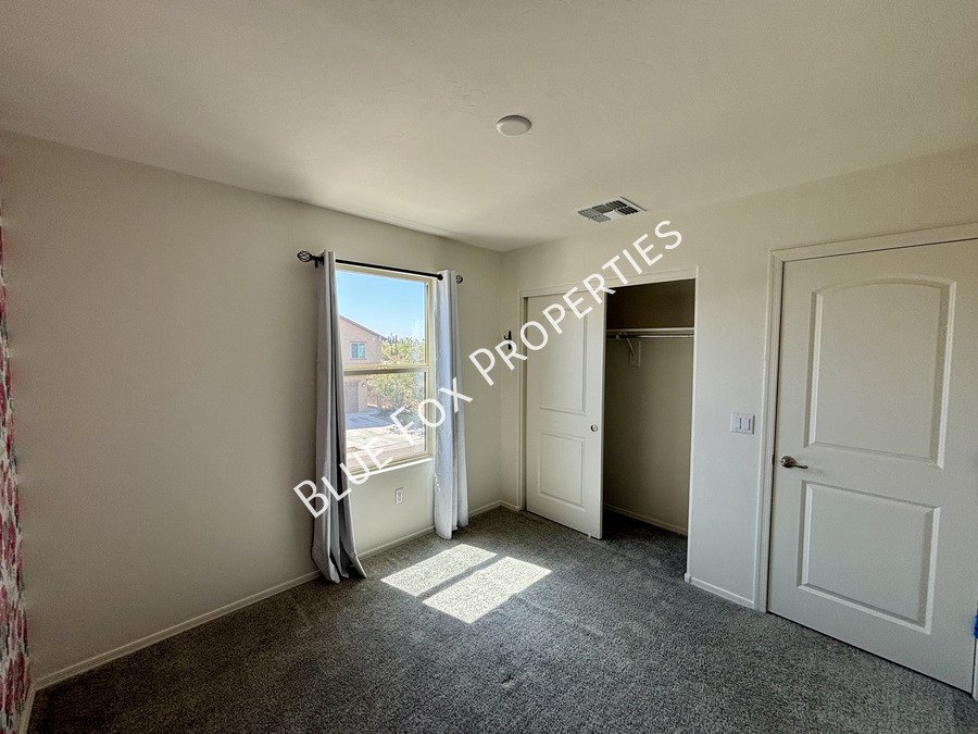 6217 North Saguaro Post Place property image
