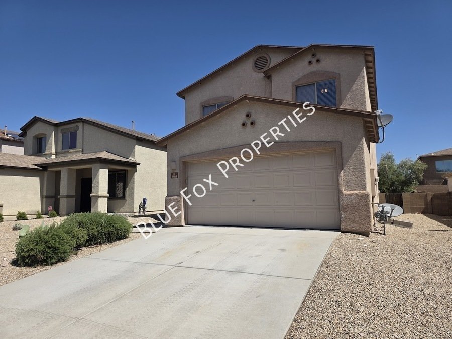 3 bed, 2.5 bath home, located close to schools, shopping and more! Peaceful neighborhood property image