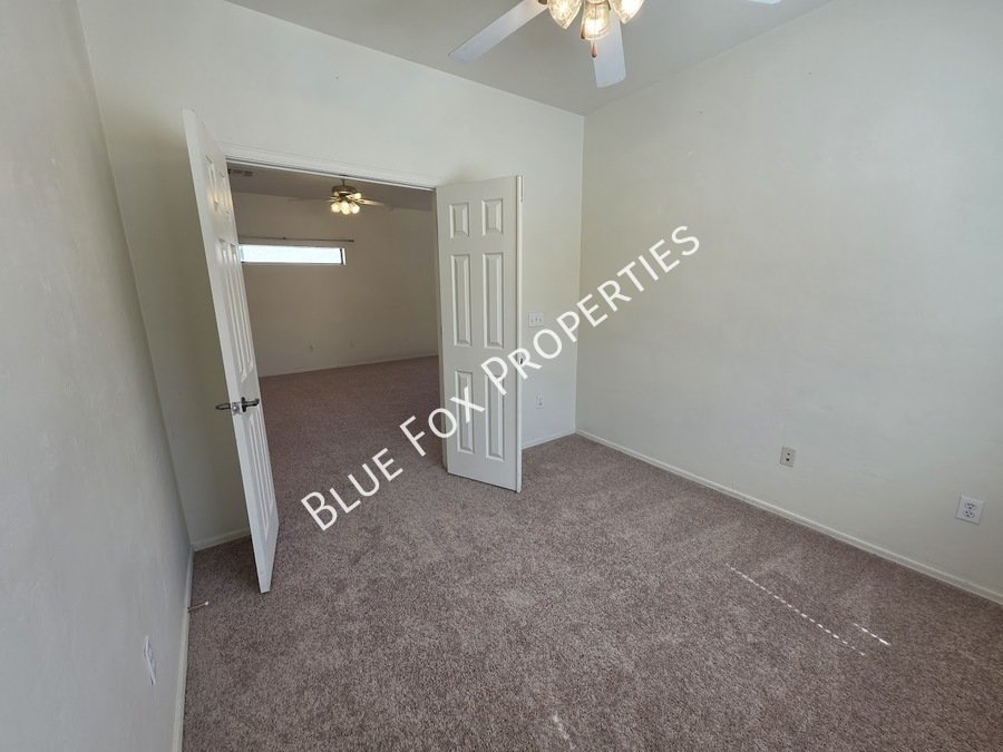 3 bed, 2.5 bath home, located close to schools, shopping and more! Peaceful neighborhood property image