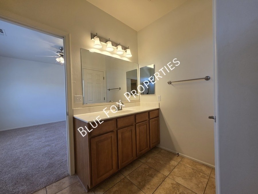 3 bed, 2.5 bath home, located close to schools, shopping and more! Peaceful neighborhood property image