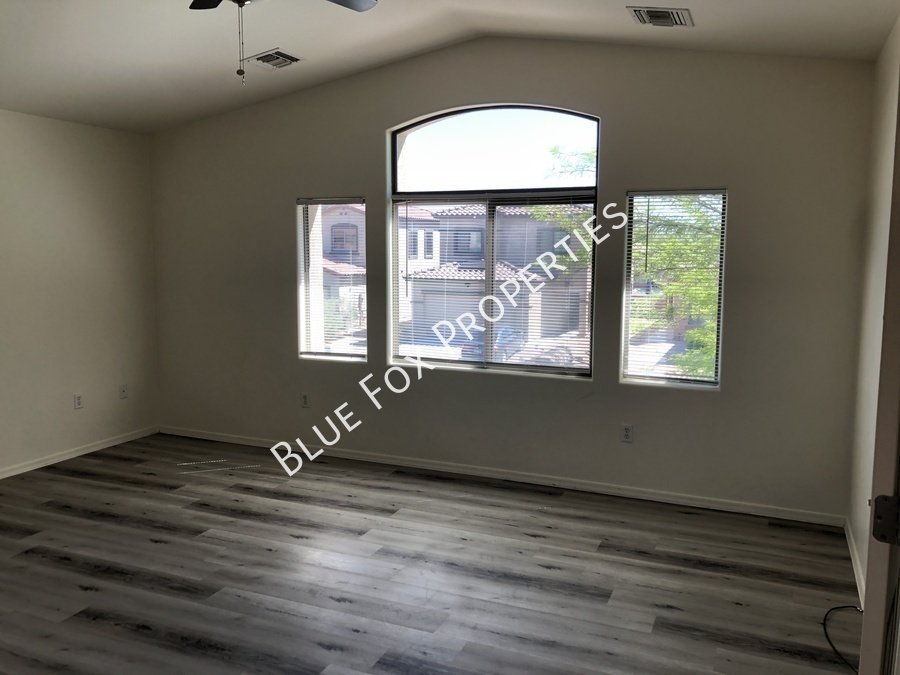 Massive 3 bd, 2-story home with loft! property image