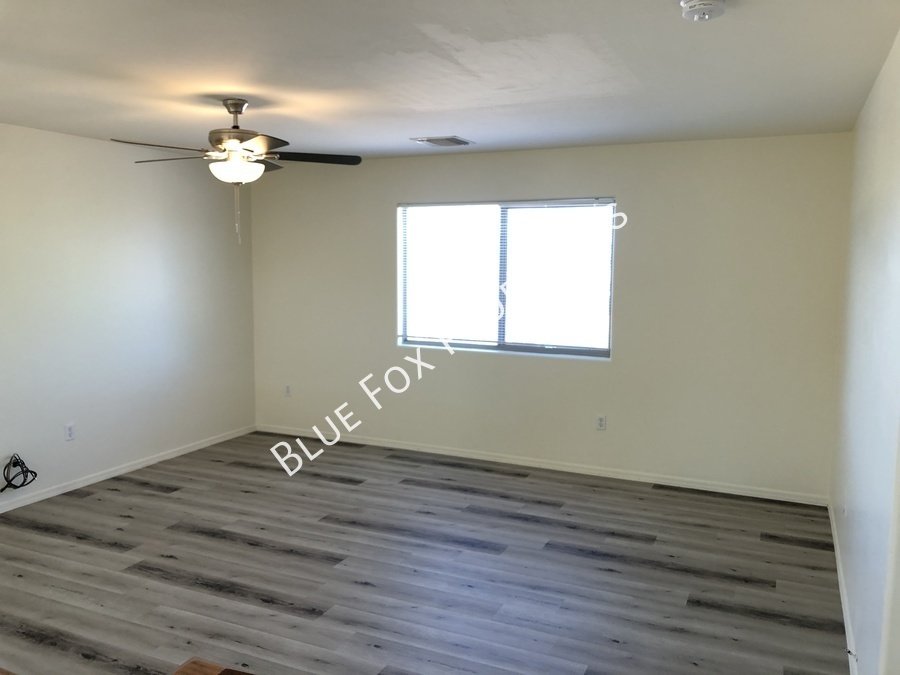 Massive 3 bd, 2-story home with loft! property image