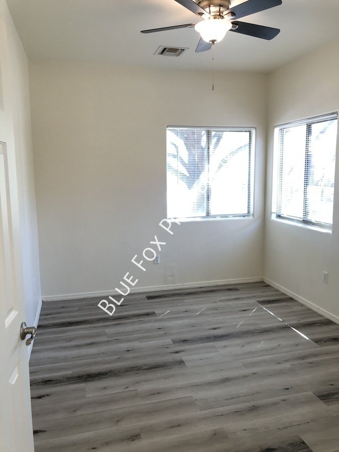 Massive 3 bd, 2-story home with loft! property image