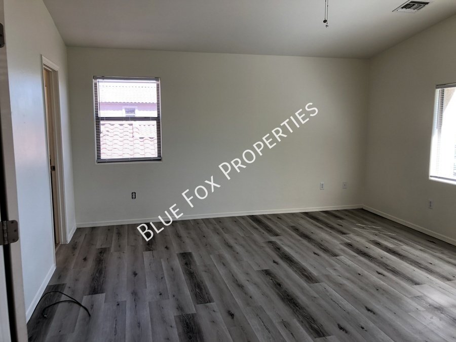Massive 3 bd, 2-story home with loft! property image