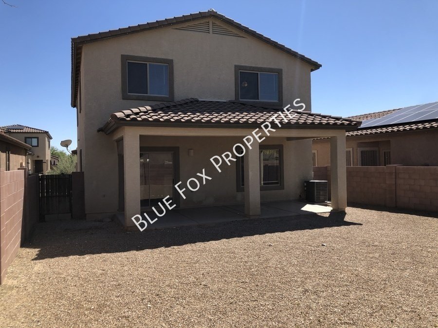 Massive 3 bd, 2-story home with loft! property image