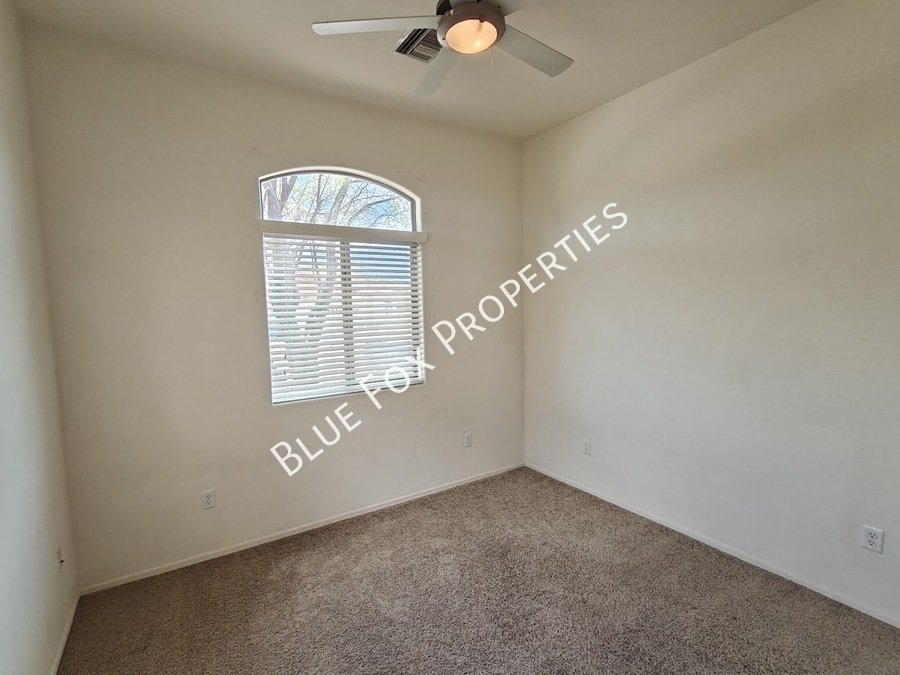 Gorgeous home in Sahuarita, enjoy all of the amenities the community has to offer! property image