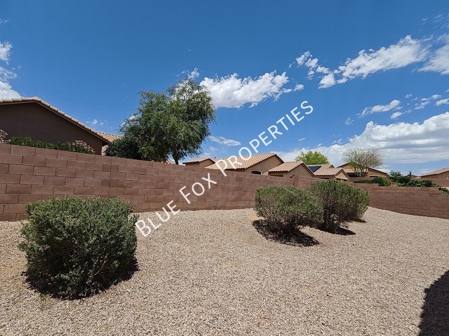Gorgeous home in Sahuarita, enjoy all of the amenities the community has to offer! property image