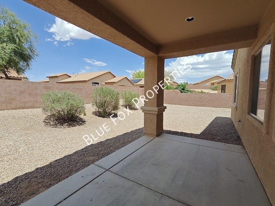 Gorgeous home in Sahuarita, enjoy all of the amenities the community has to offer! property image