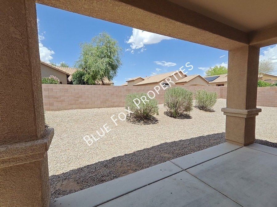 Gorgeous home in Sahuarita, enjoy all of the amenities the community has to offer! property image