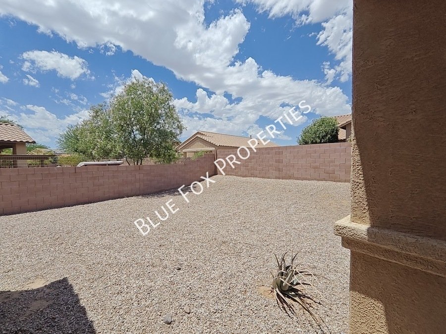 Gorgeous home in Sahuarita, enjoy all of the amenities the community has to offer! property image