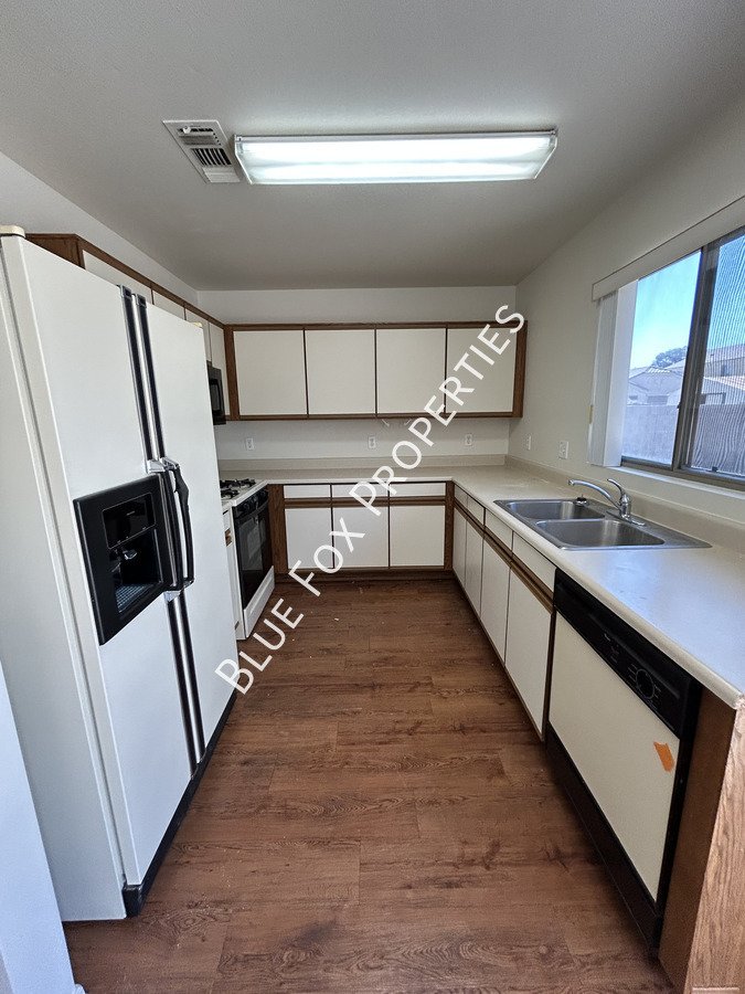 Beautiful 3 bed 2 bath Home! property image