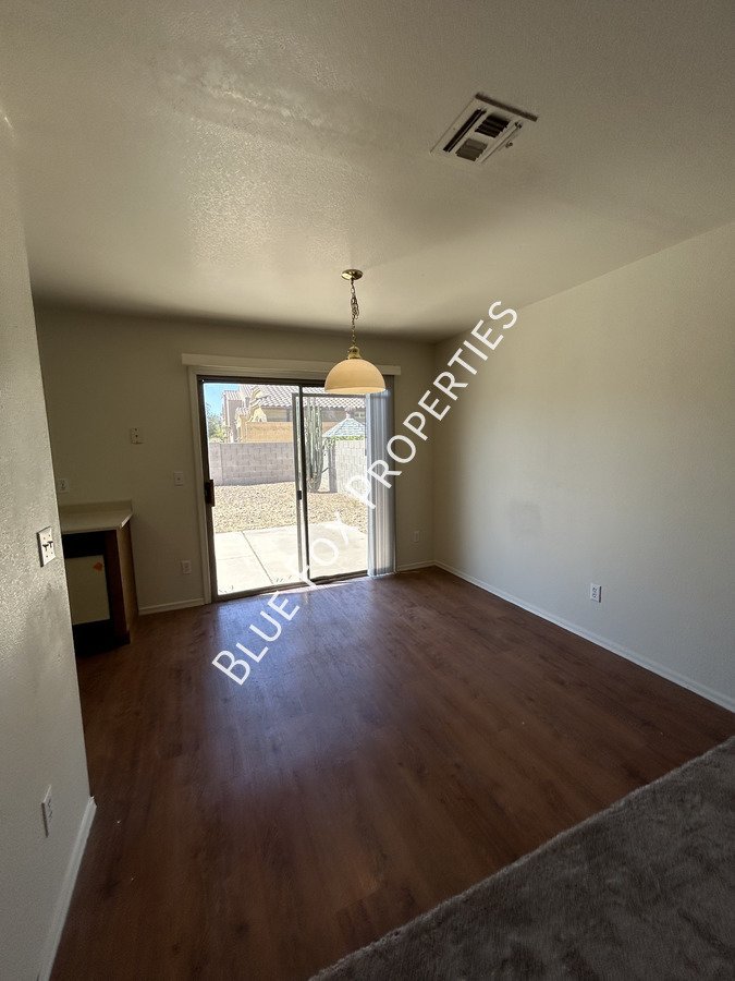 Beautiful 3 bed 2 bath Home! property image