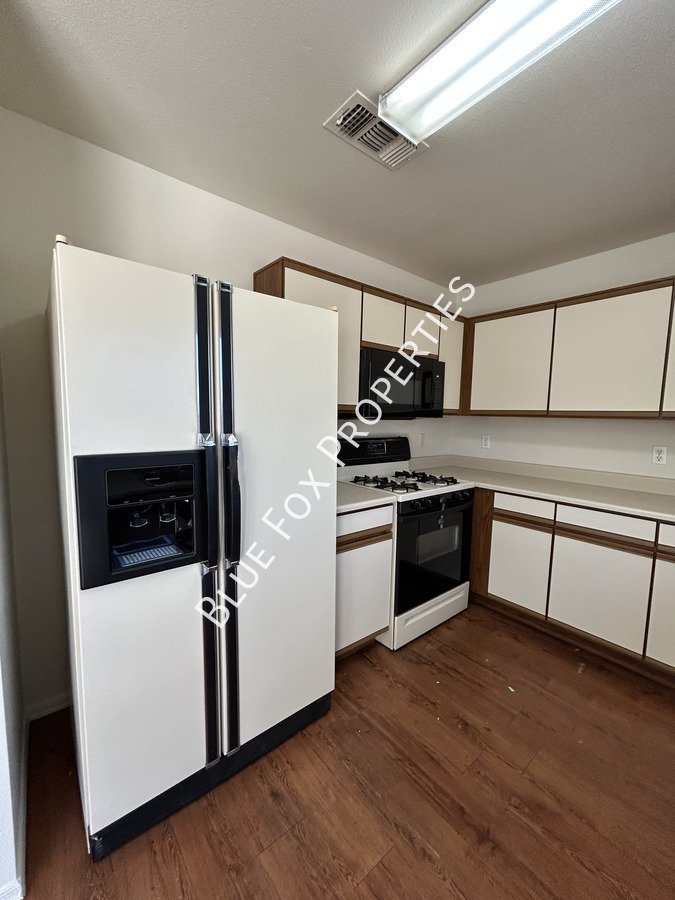 Beautiful 3 bed 2 bath Home! property image