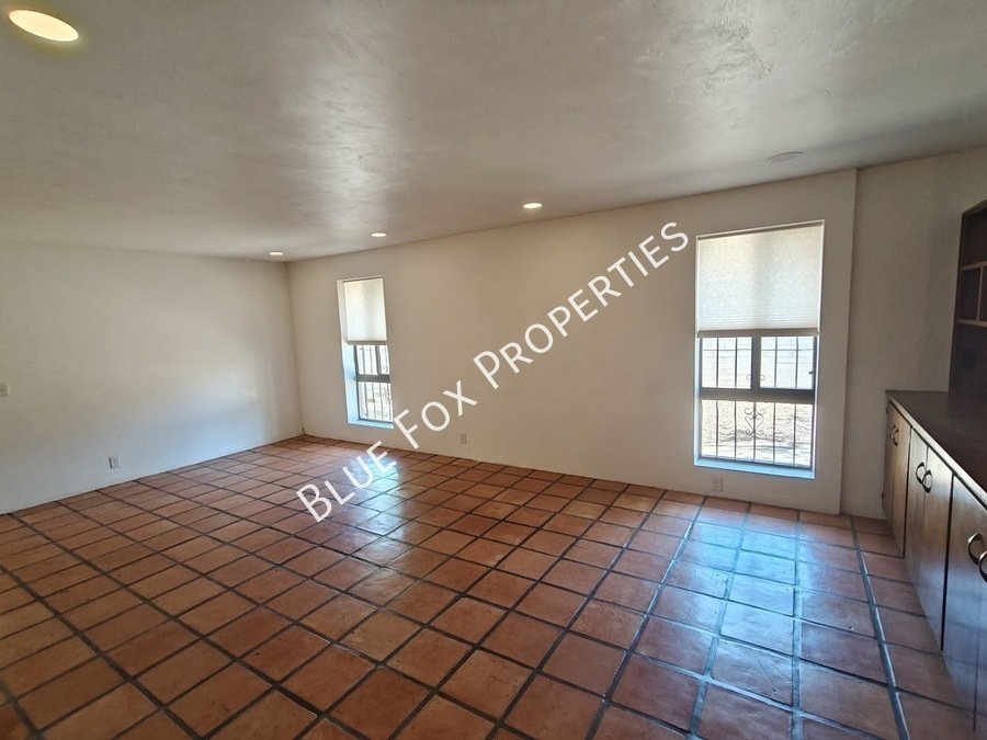 2781 W Calle Carapan property image