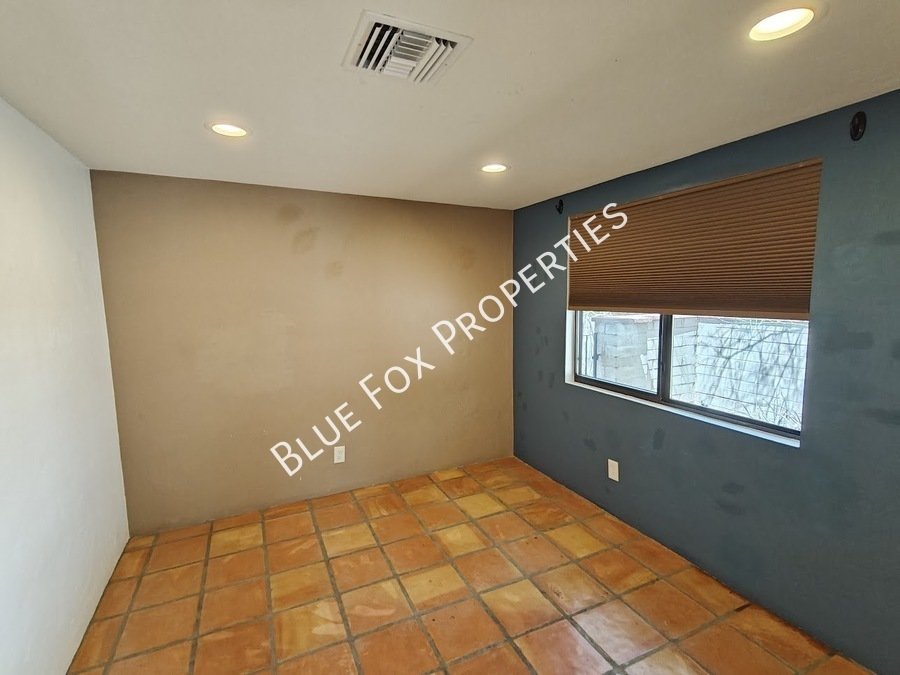 2781 W Calle Carapan property image