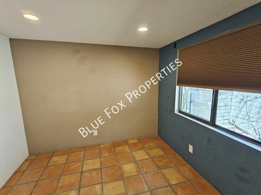2781 W Calle Carapan property image