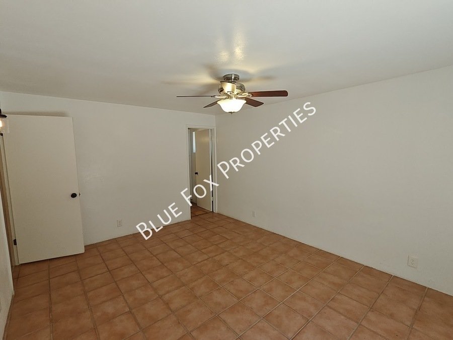 2781 W Calle Carapan property image