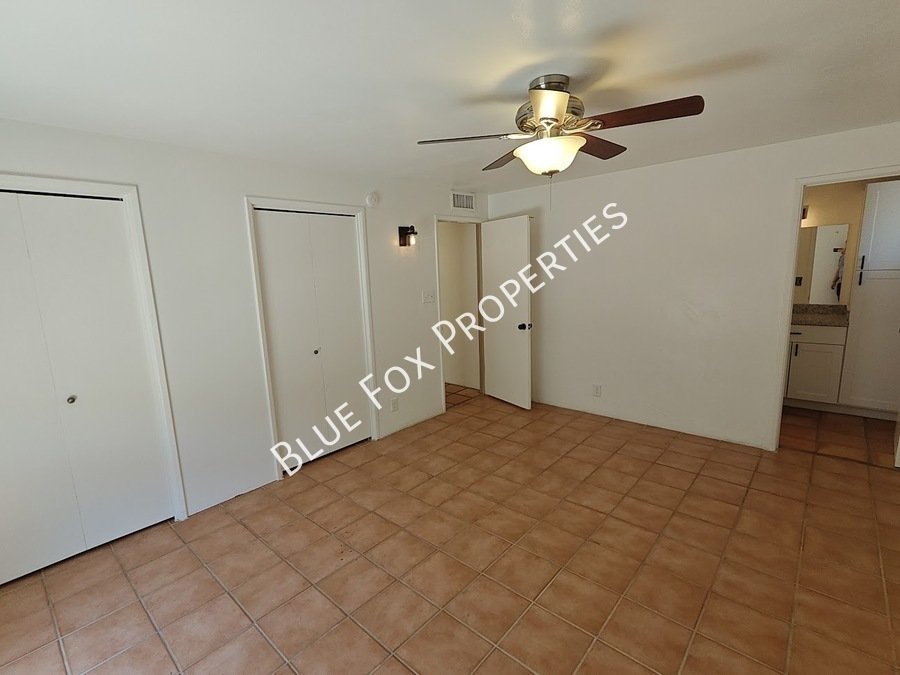 2781 W Calle Carapan property image
