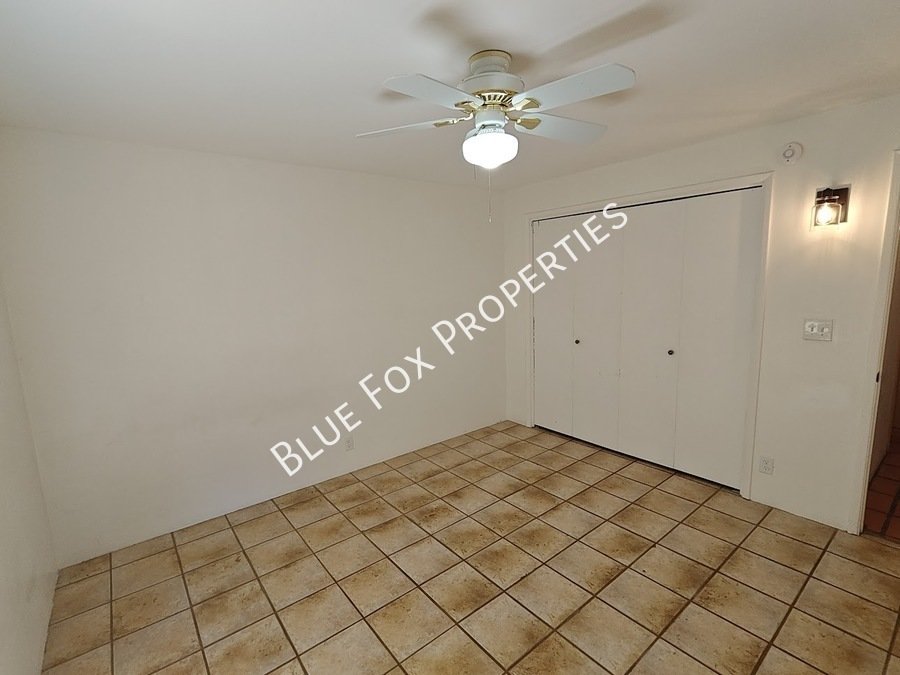 2781 W Calle Carapan property image