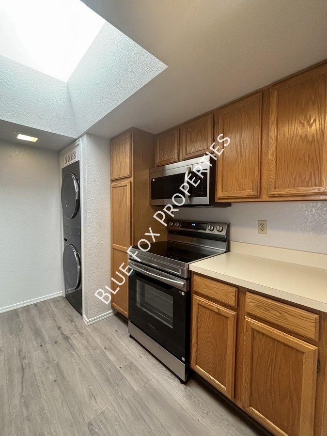 1721 W Dalehaven Cir property image