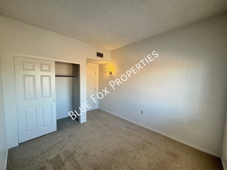 1721 W Dalehaven Cir property image
