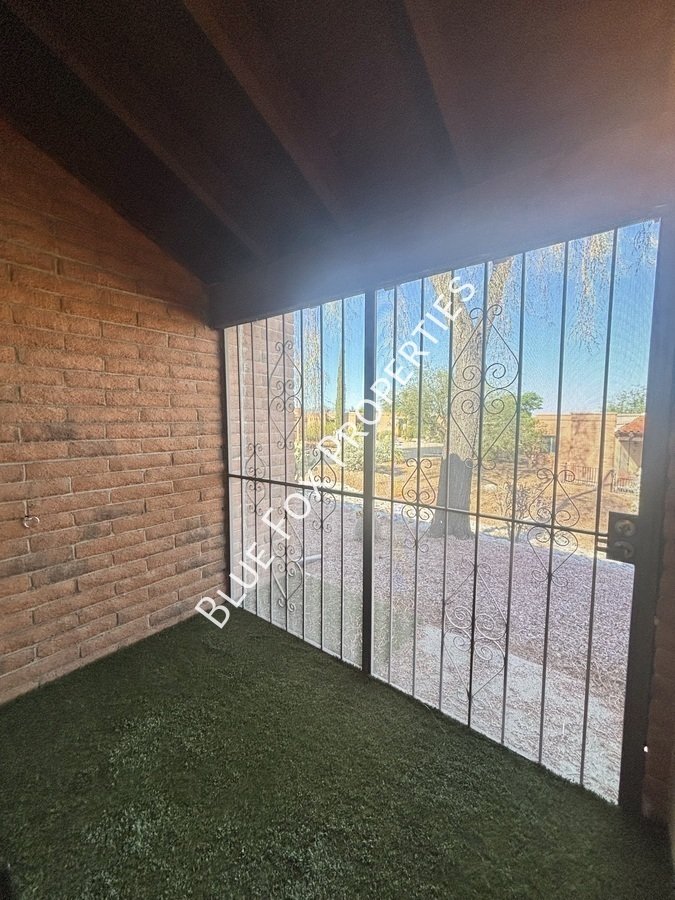 1721 W Dalehaven Cir property image