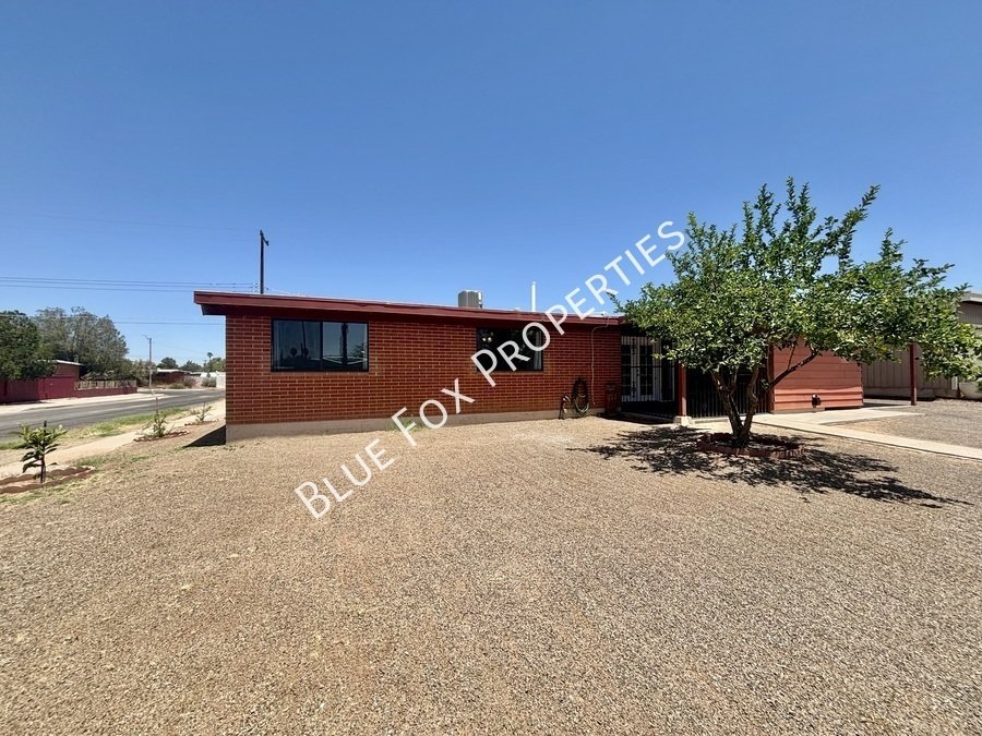 7329 E 28th Pl property image