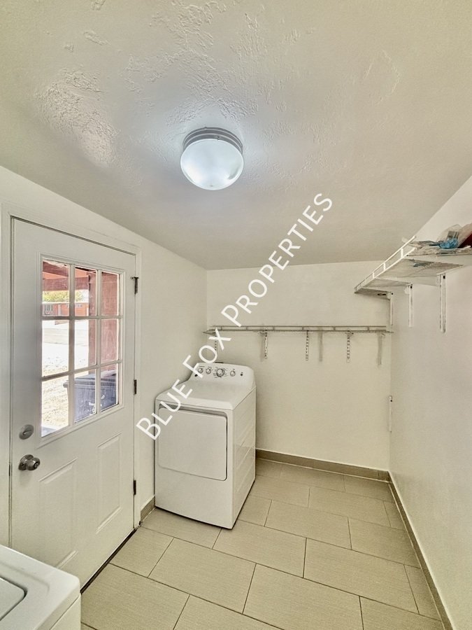 7329 E 28th Pl property image