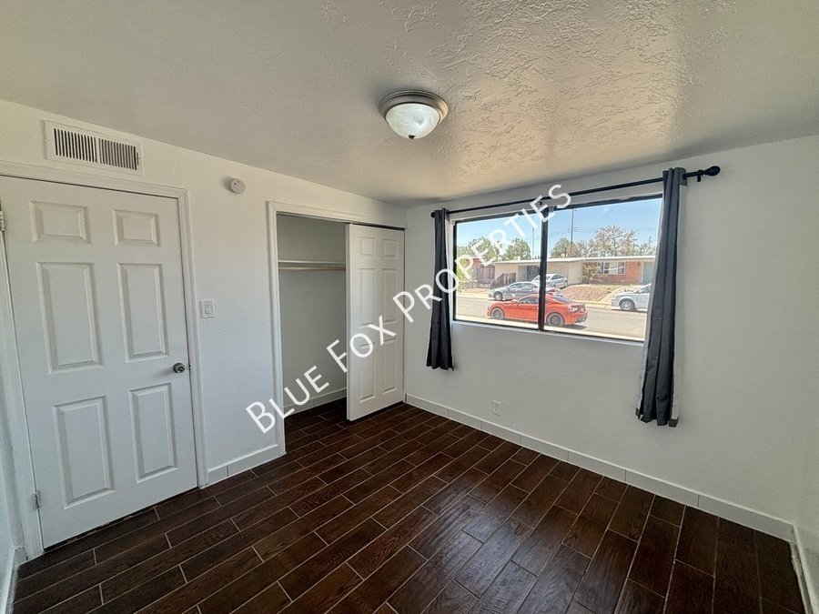 7329 E 28th Pl property image