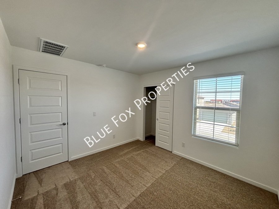 10253 West Sumullen St property image