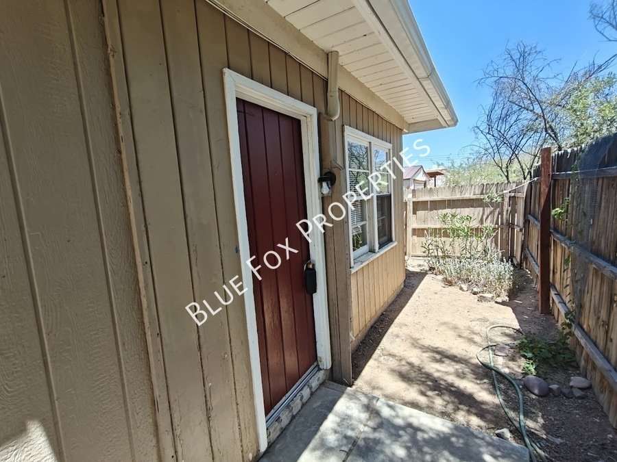 Comfortable and close to shopping and more! property image