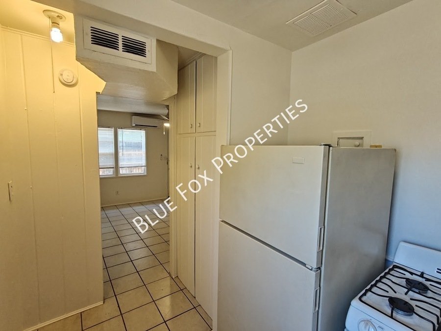 Comfortable and close to shopping and more! property image
