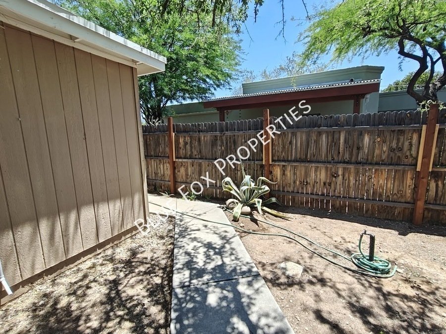Comfortable and close to shopping and more! property image