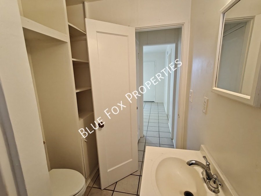 Comfortable and close to shopping and more! property image