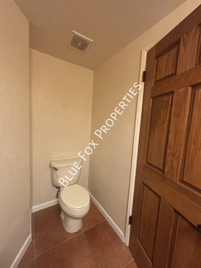 729 N Alamo Avenue property image